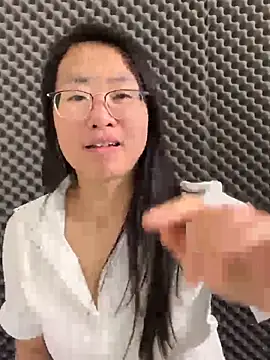 Snapshot of TU-37 chatting on 11/28/25, 08:06 TU-37 online show from 11/28/25, 08:06