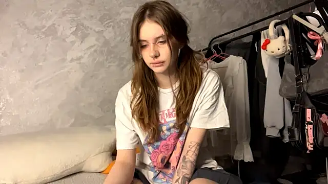 evva avve online show from 12/20/25, 05:36