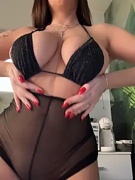 Snapshot of JessicaFlame chatting on 12/05/25, 02:58 JessicaFlame online show from 12/05/25, 02:58