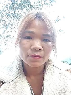 Snapshot of -mayman99 chatting on 11/24/25, 09:31 -mayman99 online show from 11/24/25, 09:31