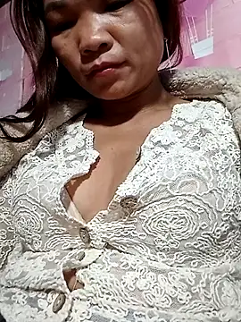 Snapshot of -mayman99 chatting on 11/26/25, 07:04 -mayman99 online show from 11/26/25, 07:04