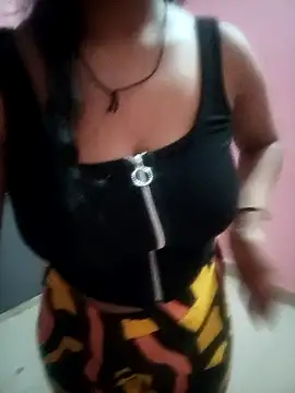 Snapshot of your_sidhi chatting on 12/13/25, 09:31 your sidhi online show from 12/13/25, 09:31