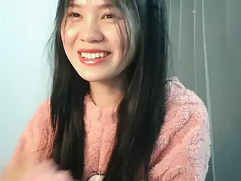 Snapshot of Nunaa18 chatting on 12/03/25, 02:26 Nunaa18 online show from 12/03/25, 02:26