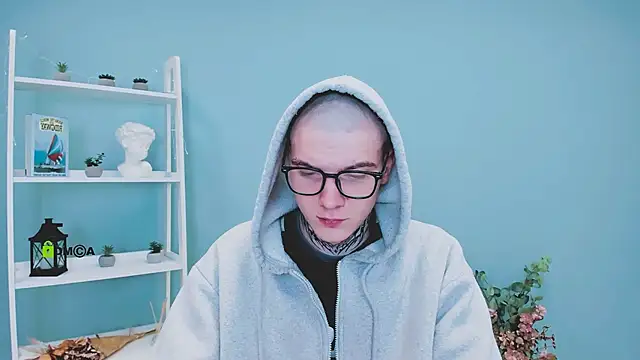 Snapshot of drew_soft_ chatting on 11/24/25, 02:39 drew soft online show from 11/24/25, 02:39