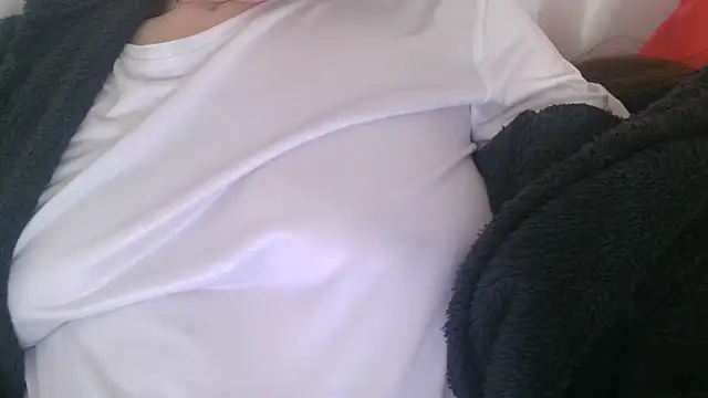 Snapshot of mery_lou2025 chatting on 12/05/25, 08:49 mery lou2025 online show from 12/05/25, 08:49