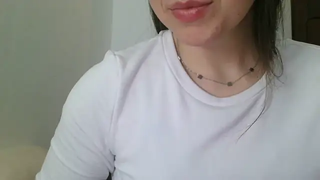 Snapshot of mery_lou2025 chatting on 12/16/25, 05:29 mery lou2025 online show from 12/16/25, 05:29