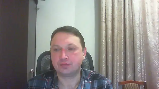 Snapshot of Storm_Velvet chatting on 12/18/25, 04:13 Storm Velvet online show from 12/18/25, 04:13