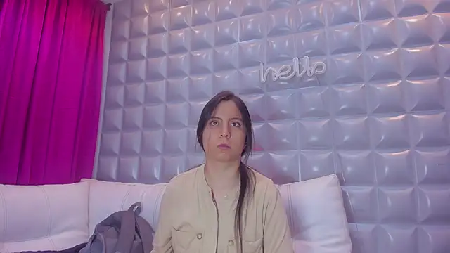 Snapshot of sol-angel chatting on 12/15/25, 03:49 sol-angel online show from 12/15/25, 03:49