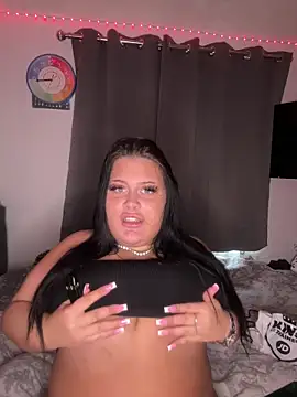 CurvyAyla online show from 02/04/26, 01:28