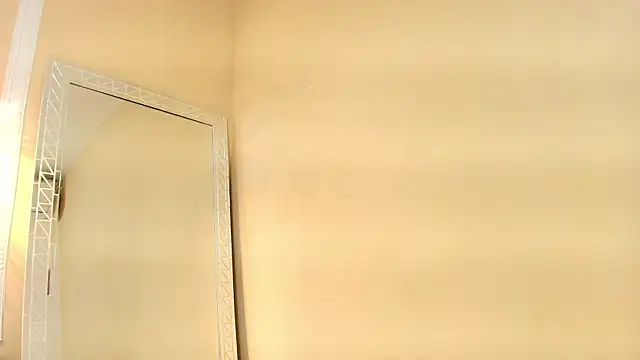 HallieStone online show from 06/05/26, 12:33