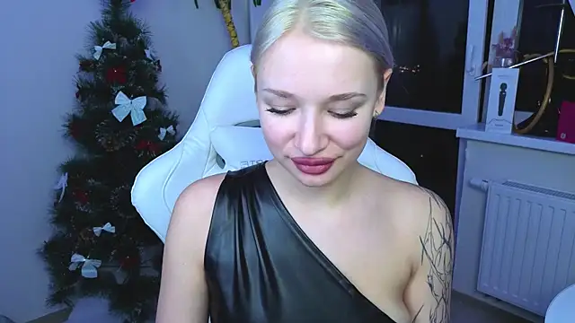 Snapshot of MistyXnight chatting on 12/05/25, 03:09 MistyXnight online show from 12/05/25, 03:09