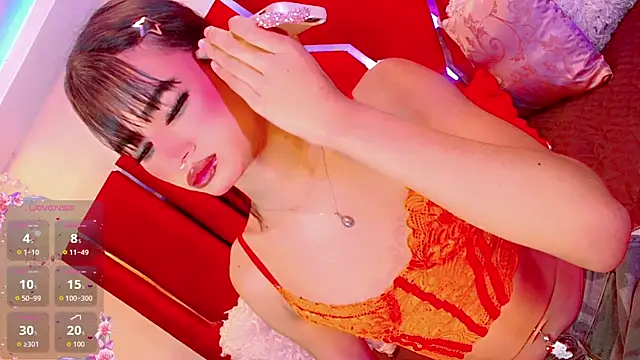 Snapshot of Sammy_Rouss_ chatting on 12/05/25, 04:32 Sammy Rouss online show from 12/05/25, 04:32