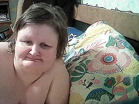 Snapshot of natalya4312 chatting on 12/13/25, 10:04 natalya4312 online show from 12/13/25, 10:04