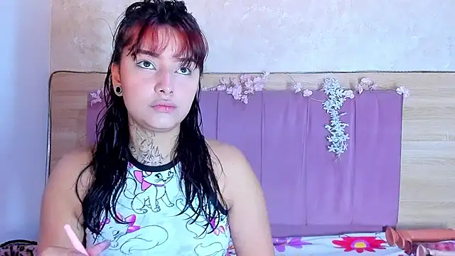 Snapshot of akoradia_mondcm chatting on 11/29/25, 05:27 akoradia mondcm online show from 11/29/25, 05:27