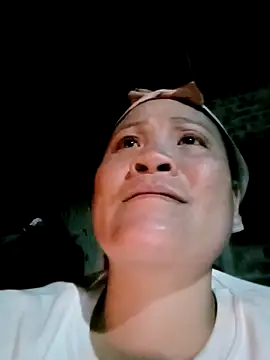 Snapshot of hey-bana chatting on 12/03/25, 11:41 hey-bana online show from 12/03/25, 11:41