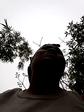 Snapshot of hey-bana chatting on 12/04/25, 12:31 hey-bana online show from 12/04/25, 12:31