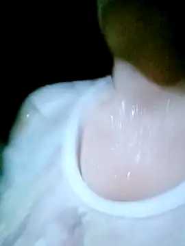 Snapshot of hey-bana chatting on 12/14/25, 12:49 hey-bana online show from 12/14/25, 12:49