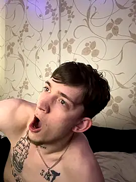 Snapshot of Rabizoon chatting on 11/26/25, 04:02 Rabizoon online show from 11/26/25, 04:02