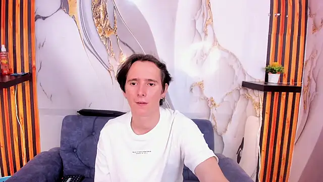 Snapshot of Aaron_LatinMen2 chatting on 11/27/25, 03:30 Aaron LatinMen2 online show from 11/27/25, 03:30