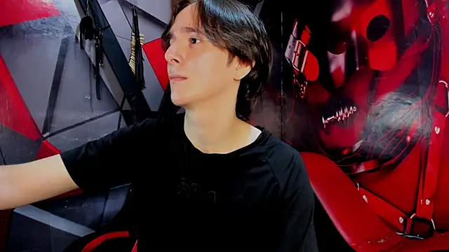 Snapshot of Aaron_LatinMen2 chatting on 11/29/25, 08:01 Aaron LatinMen2 online show from 11/29/25, 08:01