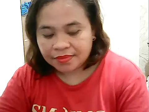 Snapshot of cutechubby chatting on 12/02/25, 11:48 cutechubby online show from 12/02/25, 11:48