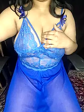 Snapshot of Curvy_Pooja chatting on 03/24/26, 05:51 Curvy Pooja online show from 03/24/26, 05:51