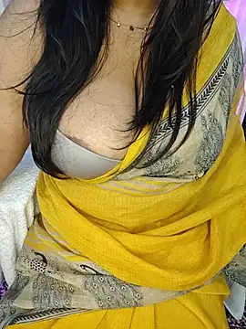 Curvy Pooja online show from 07/25/26, 06:38