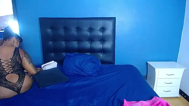 Snapshot of naughty_bigass_18 chatting on 12/05/25, 03:48 naughty bigass 18 online show from 12/05/25, 03:48