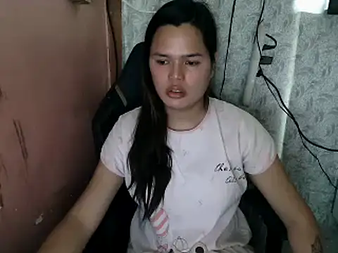 Snapshot of urSweetheart chatting on 02/03/26, 01:26 urSweetheart online show from 02/03/26, 01:26