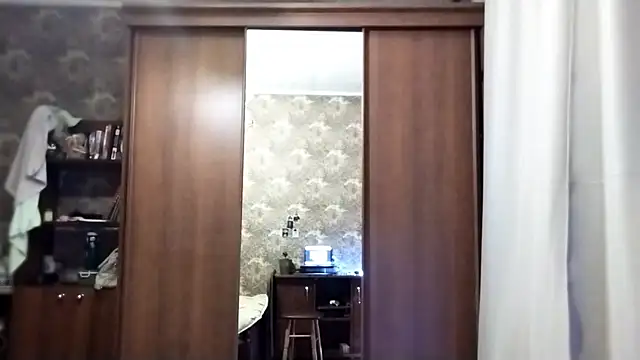 Snapshot of ArianeRandy chatting on 12/14/25, 09:03 ArianeRandy online show from 12/14/25, 09:03