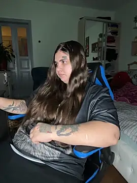 Snapshot of MariasV chatting on 12/05/25, 04:25 MariasV online show from 12/05/25, 04:25