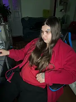 Snapshot of MariasV chatting on 12/16/25, 05:29 MariasV online show from 12/16/25, 05:29