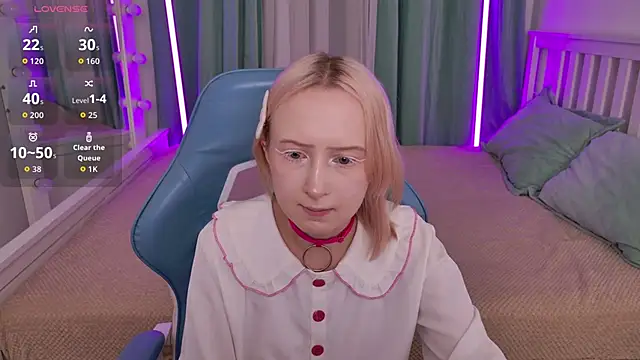 Snapshot of _Babyface_ chatting on 12/02/25, 01:28 Babyface online show from 12/02/25, 01:28