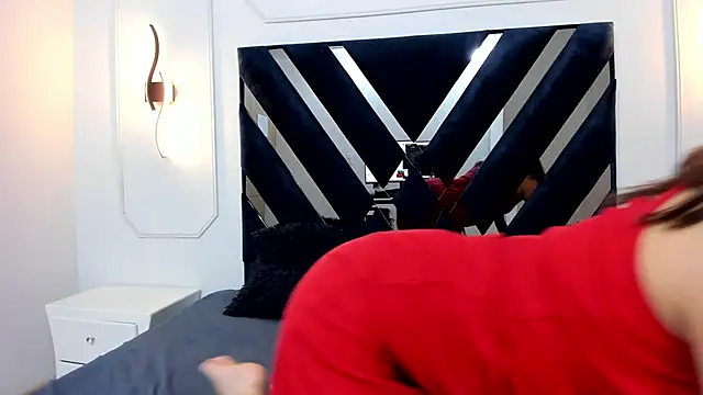 Snapshot of AmarantaLorens_ chatting on 11/27/25, 07:49 AmarantaLorens online show from 11/27/25, 07:49