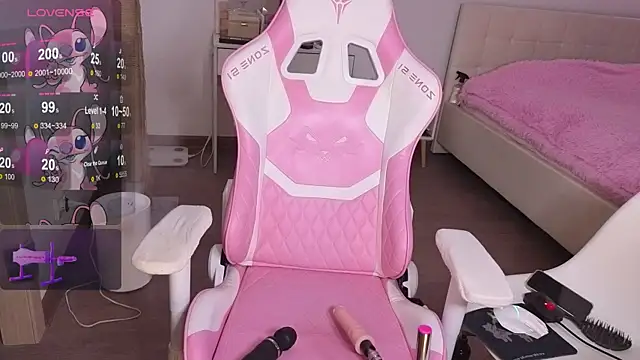 Snapshot of fuckmolly chatting on 11/28/25, 02:47 fuckmolly online show from 11/28/25, 02:47