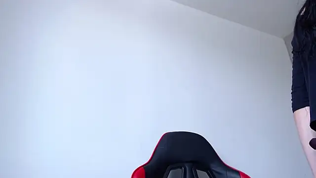 Snapshot of dearest_sabrina chatting on 12/01/25, 03:50 dearest sabrina online show from 12/01/25, 03:50