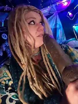 Horny hippie online show from 12/17/25, 10:54