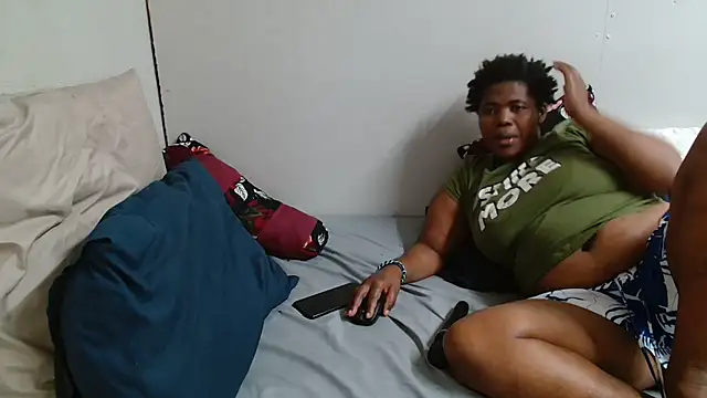 KittyPussyZA online show from 05/17/26, 04:03