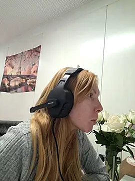 Snapshot of JenyJansy chatting on 12/18/25, 08:37 JenyJansy online show from 12/18/25, 08:37