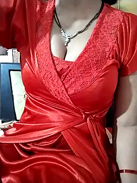 Snapshot of RASHMI_SHARMA9 chatting on 05/01/26, 07:18 RASHMI SHARMA9 online show from 05/01/26, 07:18