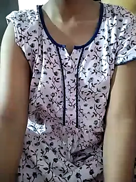 Snapshot of RASHMI_SHARMA9 chatting on 05/14/26, 05:53 RASHMI SHARMA9 online show from 05/14/26, 05:53