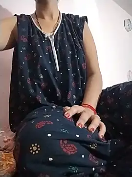 Snapshot of RASHMI_SHARMA9 chatting on 05/17/26, 02:57 RASHMI SHARMA9 online show from 05/17/26, 02:57