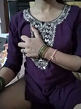RASHMI SHARMA9 online show from 07/14/26, 05:51