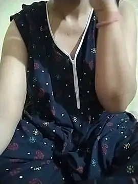 RASHMI SHARMA9 online show from 07/27/26, 06:04