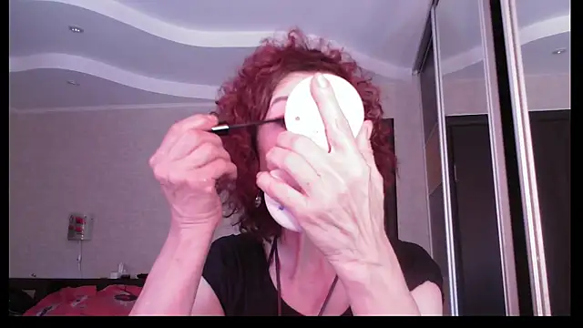 Kelly Flurr online show from 06/07/26, 01:48