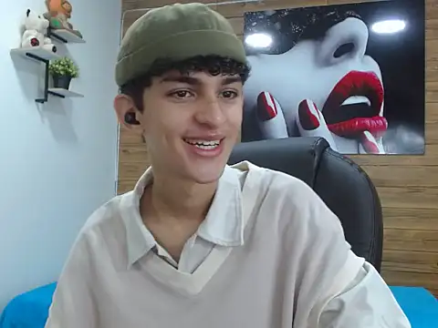 Snapshot of Michaelkoiv chatting on 12/05/25, 12:25 Michaelkoiv online show from 12/05/25, 12:25