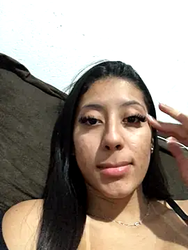 Snapshot of casalnovo8 chatting on 12/14/25, 04:29 casalnovo8 online show from 12/14/25, 04:29