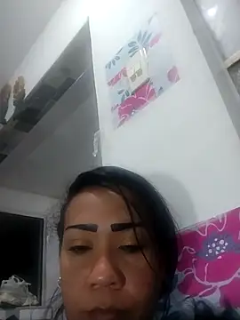 Snapshot of KarolWest_ chatting on 12/14/25, 08:57 KarolWest online show from 12/14/25, 08:57