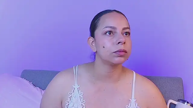 jimena chic1 online show from 07/26/26, 04:36