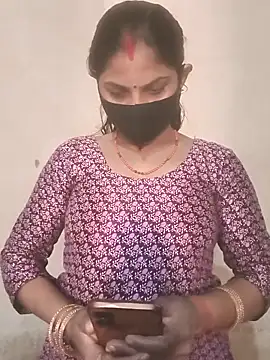 Snapshot of Pooja_bhabhi00 chatting on 12/03/25, 07:27 Pooja bhabhi00 online show from 12/03/25, 07:27